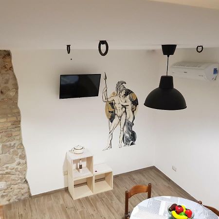 La Dimora Di Ares Villa Formia Buitenkant foto