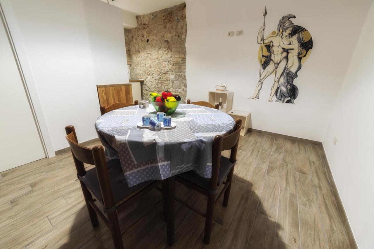 La Dimora Di Ares Villa Formia Buitenkant foto